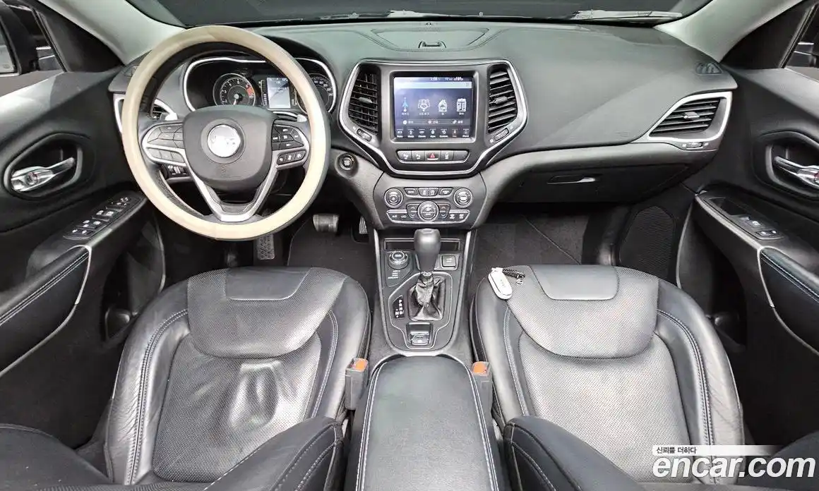 Jeep Cherokee 2019 2.4 гидро в Москве № 1838402, фото 6
