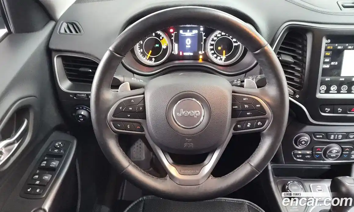 Jeep Cherokee 2018 2.4 гидро в Москве № 1838406, фото 18