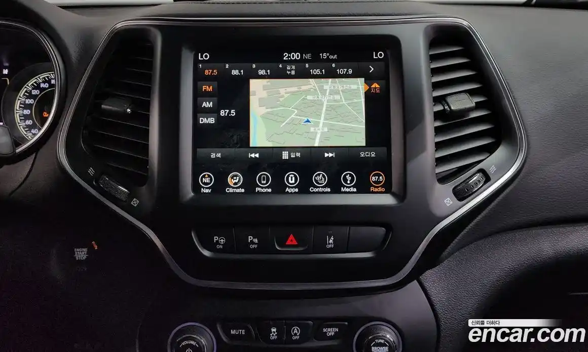 Jeep Cherokee 2018 2.4 гидро в Москве № 1838406, фото 19