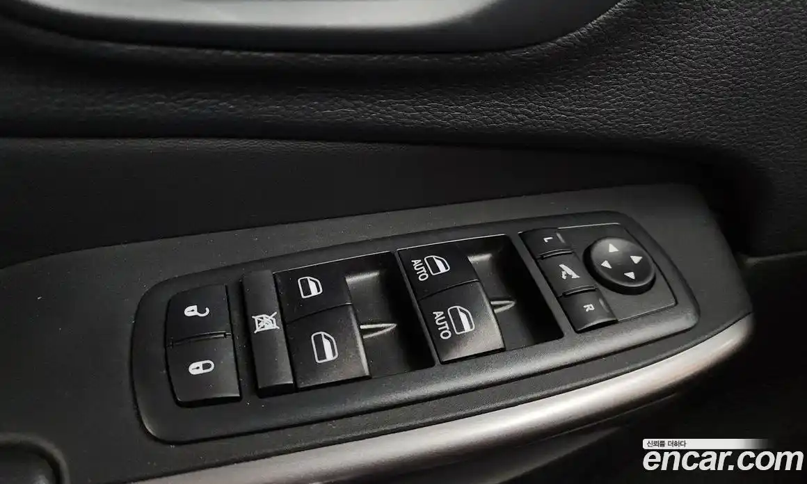Jeep Cherokee 2018 2.4 гидро в Москве № 1838406, фото 28