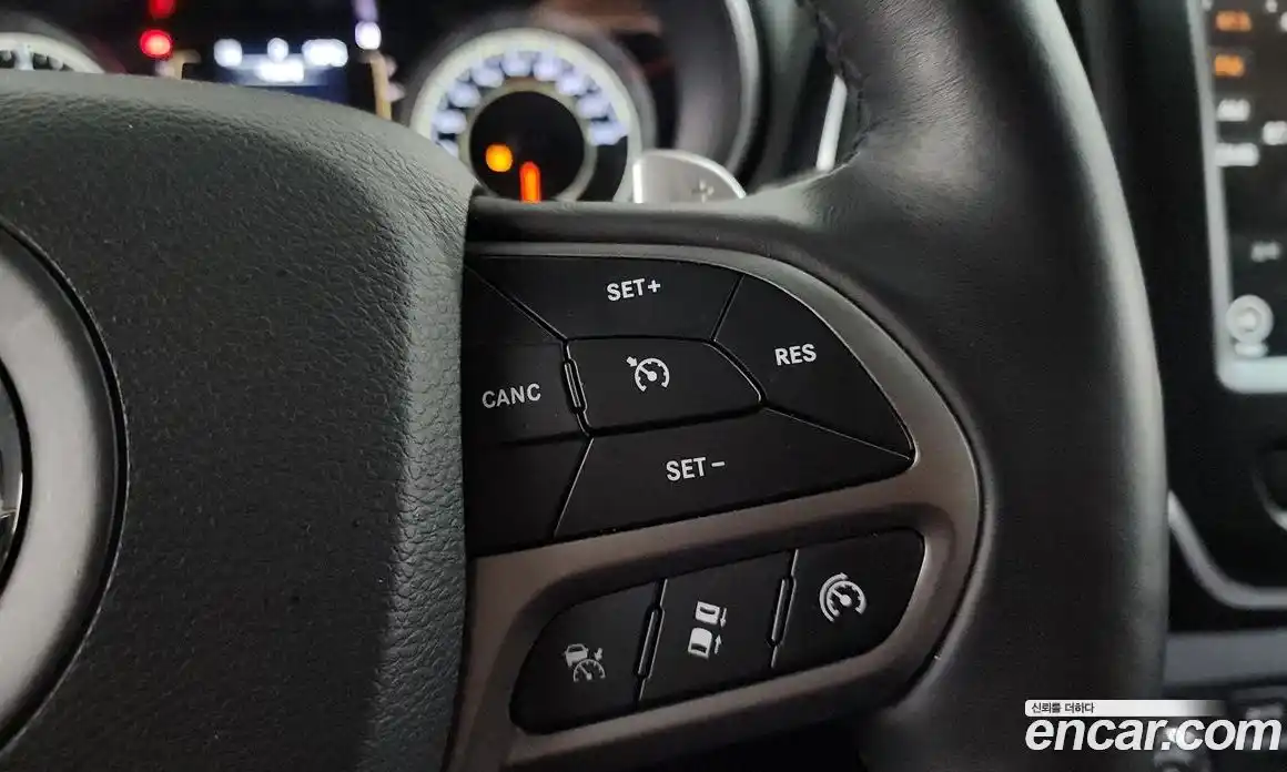Jeep Cherokee 2018 2.4 гидро в Москве № 1838406, фото 32