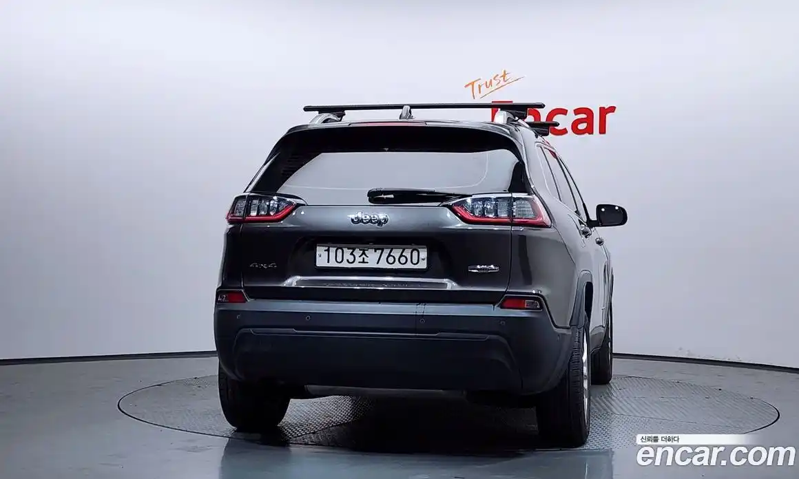 Jeep Cherokee 2018 2.4 гидро в Москве № 1838406, фото 4