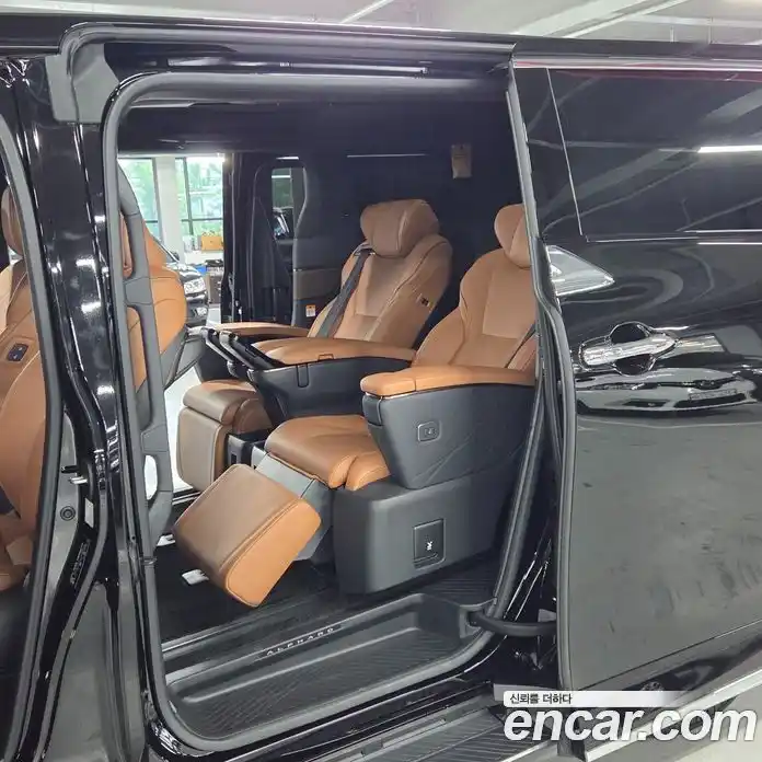 Toyota Alphard 2025 2.5 гидро в Москве № 1838543, фото 9
