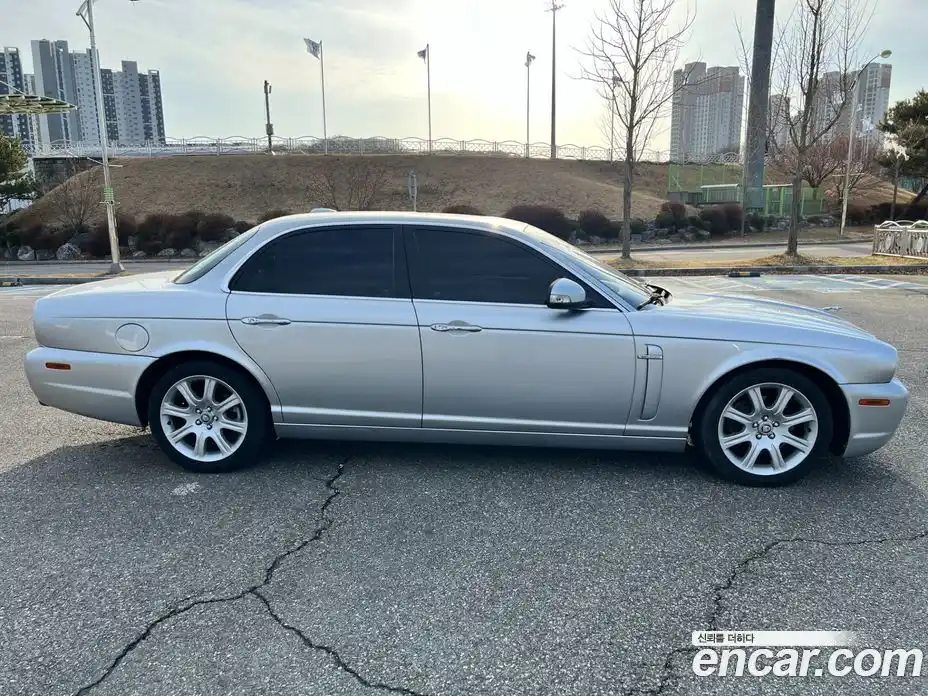 Jaguar XJ 2007 2.7 гидро в Москве № 1840790, фото 4