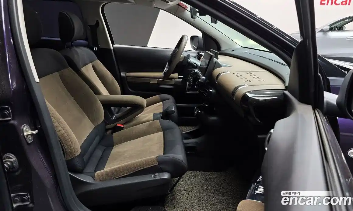 Citroen C4 Cactus 2017 1.6 гидро в Москве № 1842964, фото 16