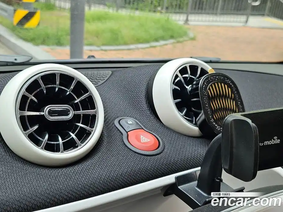 Smart Fortwo 2015 1.0 механика в Москве № 1843003, фото 18
