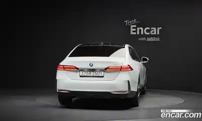 BMW 5-Series 2024 2.0 гидро в Москве № 720399, миниатюра 4