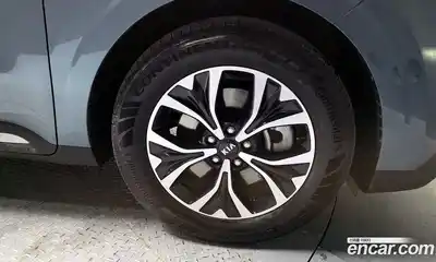 Kia Canival 2021 3.5 гидро в Москве № 1245196, миниатюра 7