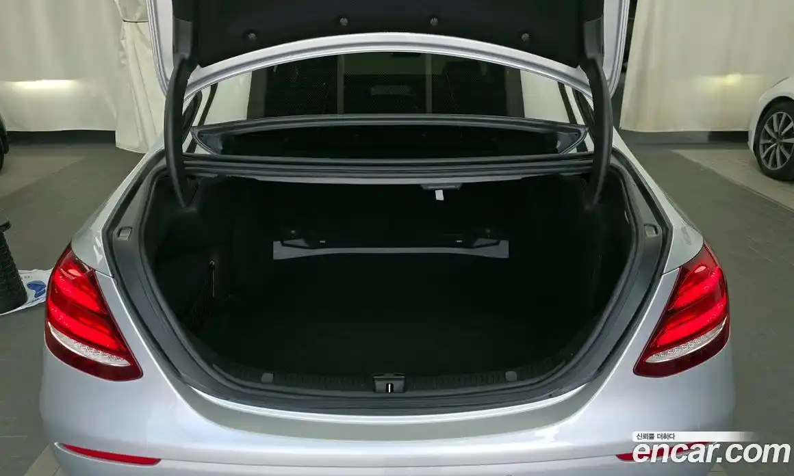Mercedes-Benz E-Class 2017 1.9 гидро в Москве № 1248855, фото 26