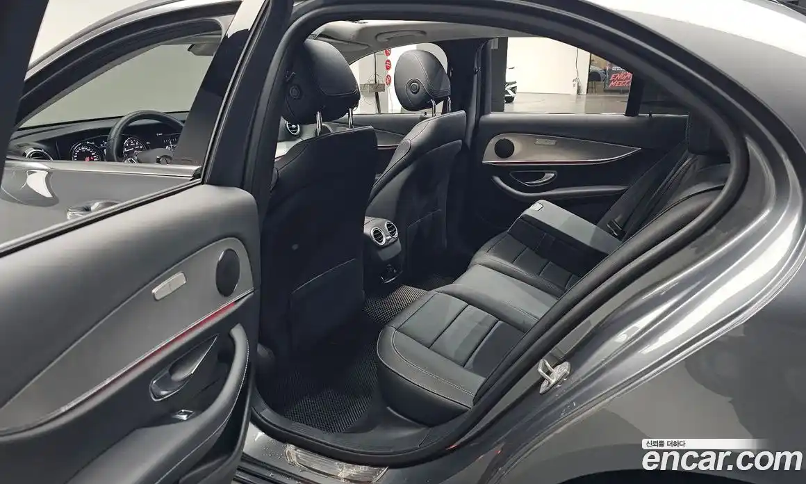 Mercedes-Benz E-Class 2018 2.0 гидро в Москве № 1279838, фото 16