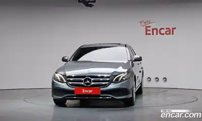 Mercedes-Benz E-Class 2018 2.0 гидро в Москве № 1279838, миниатюра 2