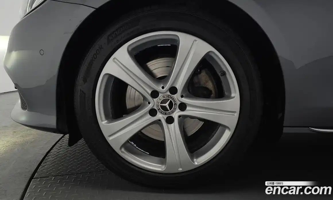 Mercedes-Benz E-Class 2018 2.0 гидро в Москве № 1279838, фото 4