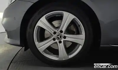 Mercedes-Benz E-Class 2018 2.0 гидро в Москве № 1279838, миниатюра 4