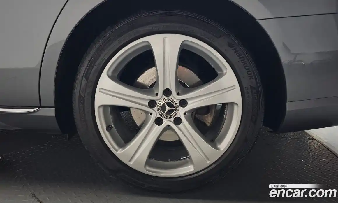Mercedes-Benz E-Class 2018 2.0 гидро в Москве № 1279838, фото 6