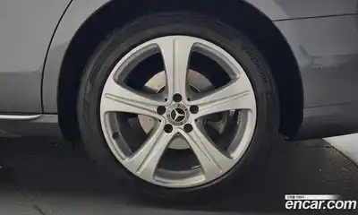 Mercedes-Benz E-Class 2018 2.0 гидро в Москве № 1279838, миниатюра 6