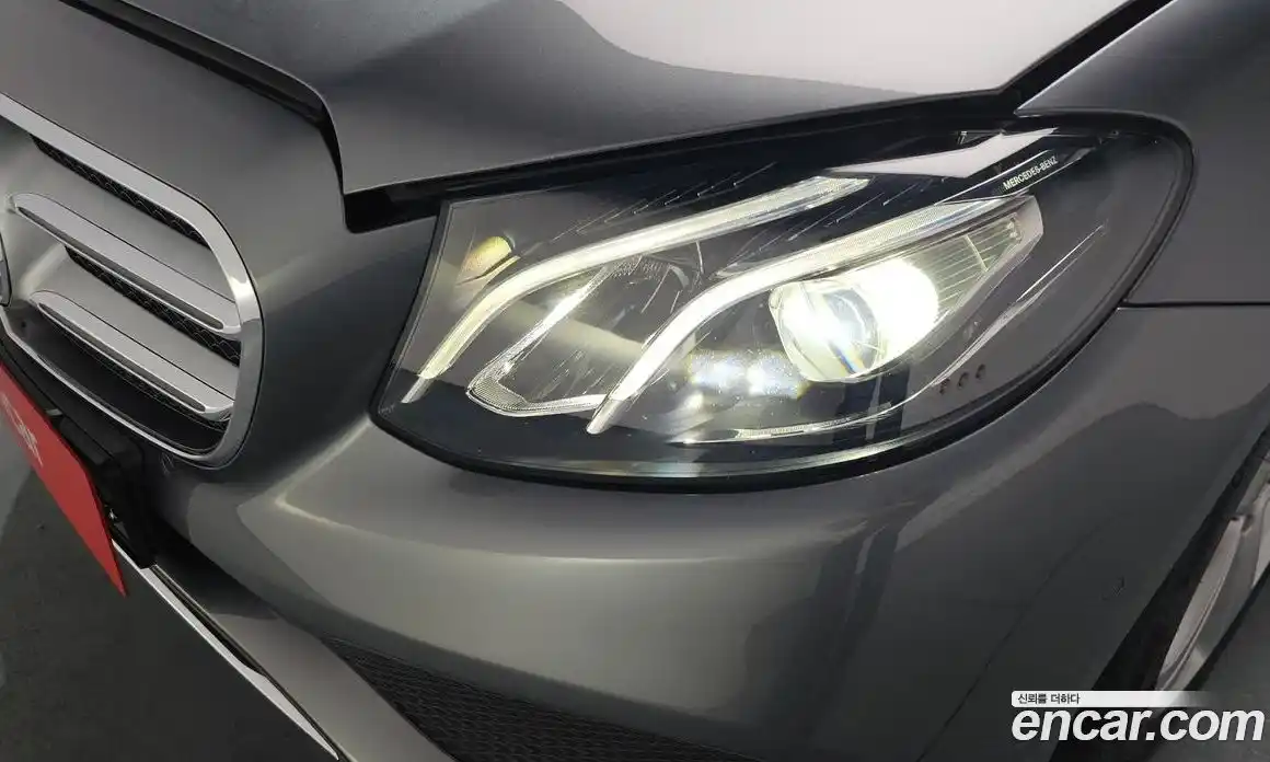 Mercedes-Benz E-Class 2018 2.0 гидро в Москве № 1279838, фото 7