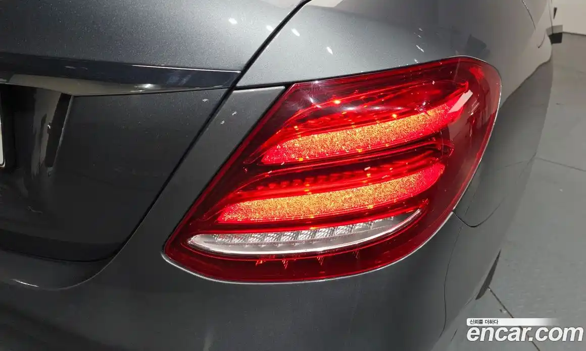 Mercedes-Benz E-Class 2018 2.0 гидро в Москве № 1279838, фото 8