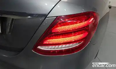 Mercedes-Benz E-Class 2018 2.0 гидро в Москве № 1279838, миниатюра 8
