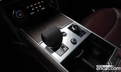 Land Rover Range-Rover 2023 3.0 гидро в Москве № 1280819, миниатюра 12