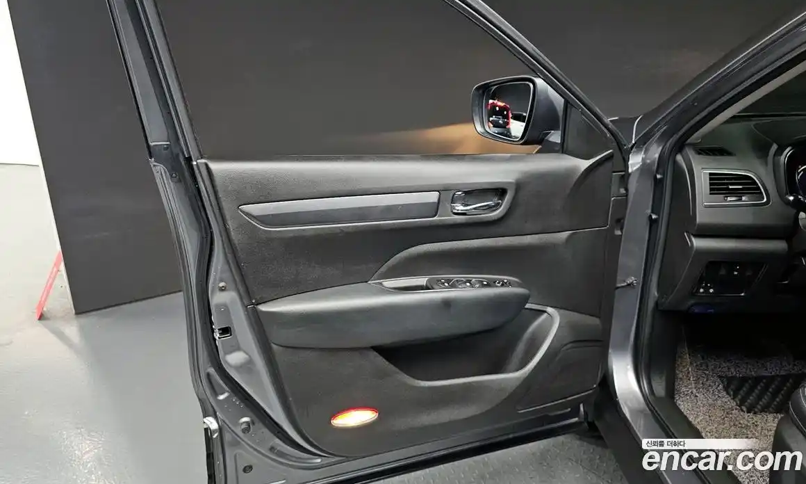 Renault QM6 2019 2.0 гидро в Москве № 1291680, фото 28