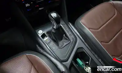 Volkswagen Tiguan 2022 2.0 гидро в Москве № 1323341, миниатюра 12