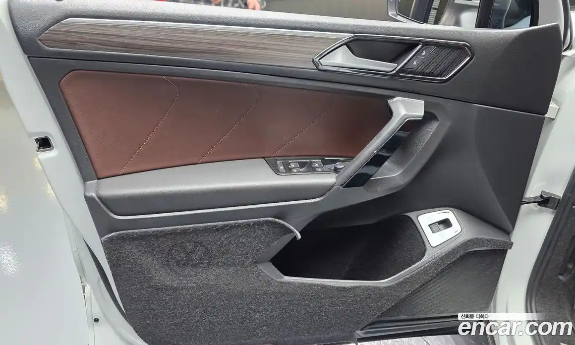 Volkswagen Tiguan 2022 2.0 гидро в Москве № 1323341, фото 14