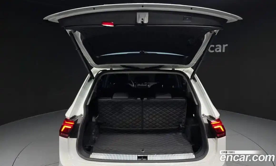Volkswagen Tiguan 2022 2.0 гидро в Москве № 1323341, фото 26