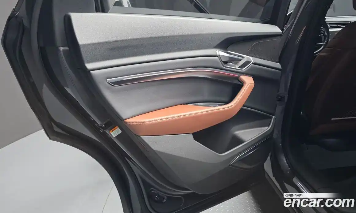 Audi e-tron 2022 0.2 гидро в Москве № 1348538, фото 15