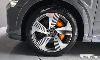 Audi e-tron 2022 0.2 гидро в Москве № 1348538, миниатюра 5