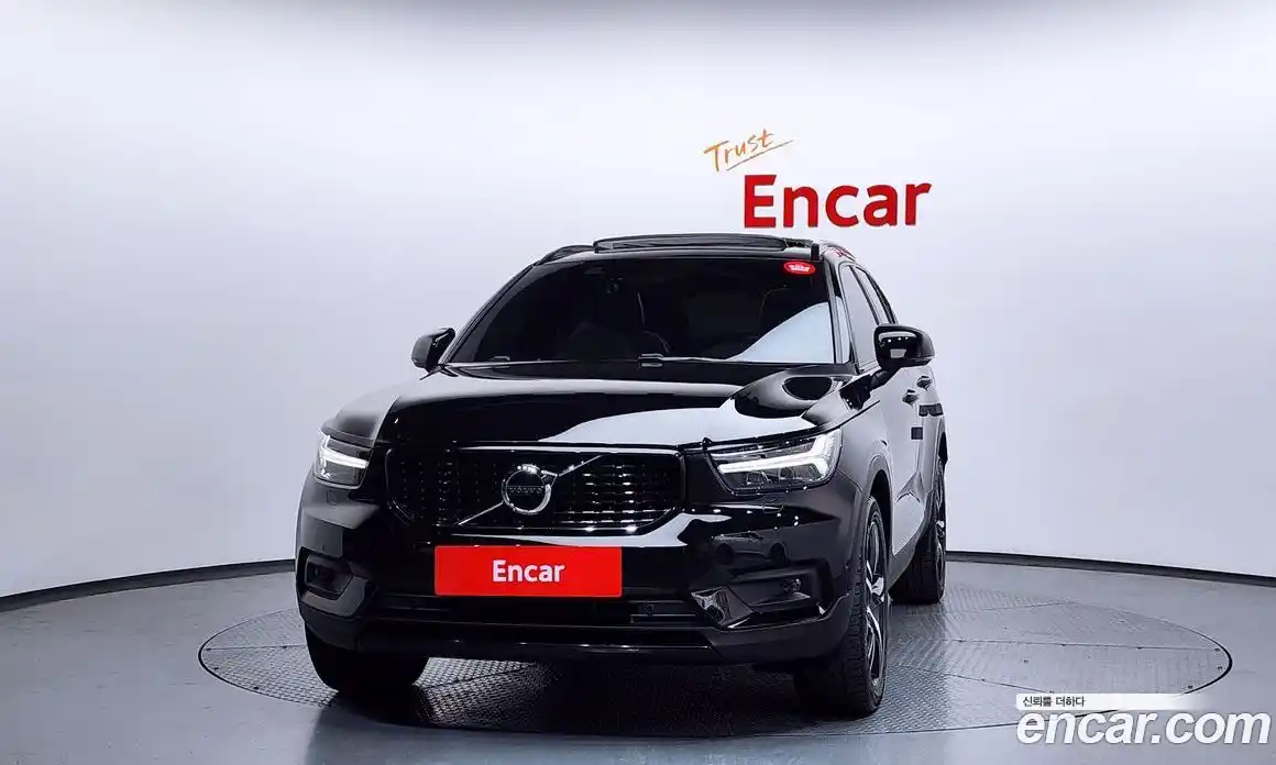 Volvo XC40 2018 2.0 гидро в Москве № 1348842, фото 3