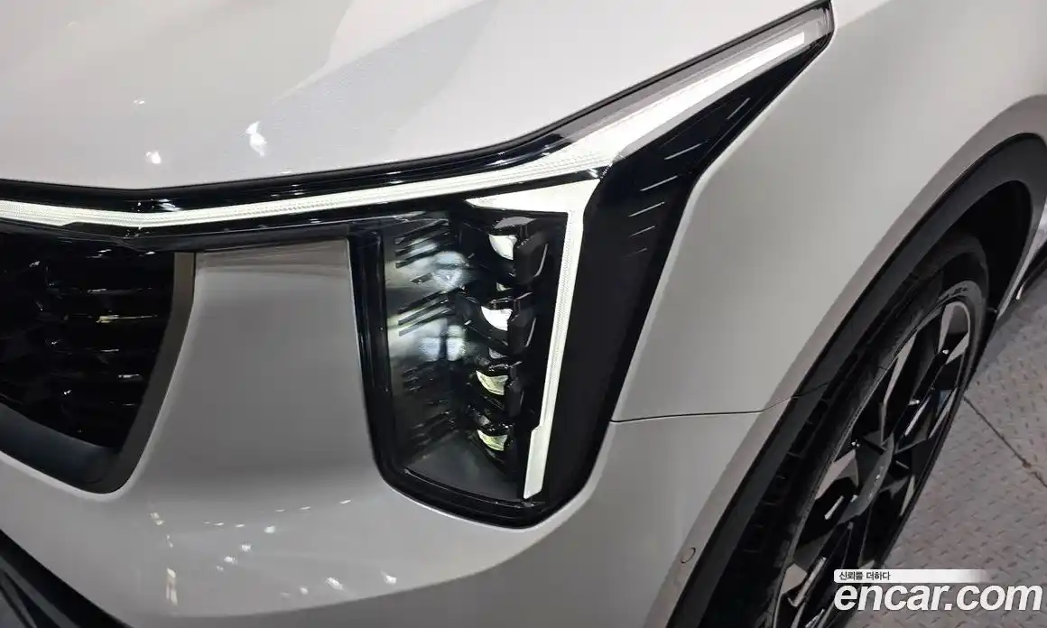 Kia Sorento 2023 2.5 гидро в Москве № 1399468, фото 8