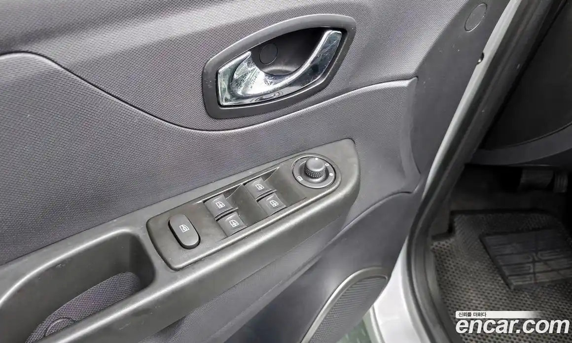 Renault QM3 2015 1.5 гидро в Москве № 1402757, фото 23