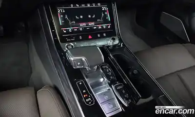 Audi A8 2022 3.0 гидро в Москве № 1404045, миниатюра 12