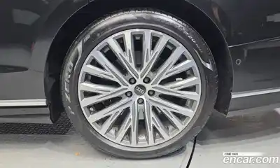 Audi A8 2022 3.0 гидро в Москве № 1404045, миниатюра 7