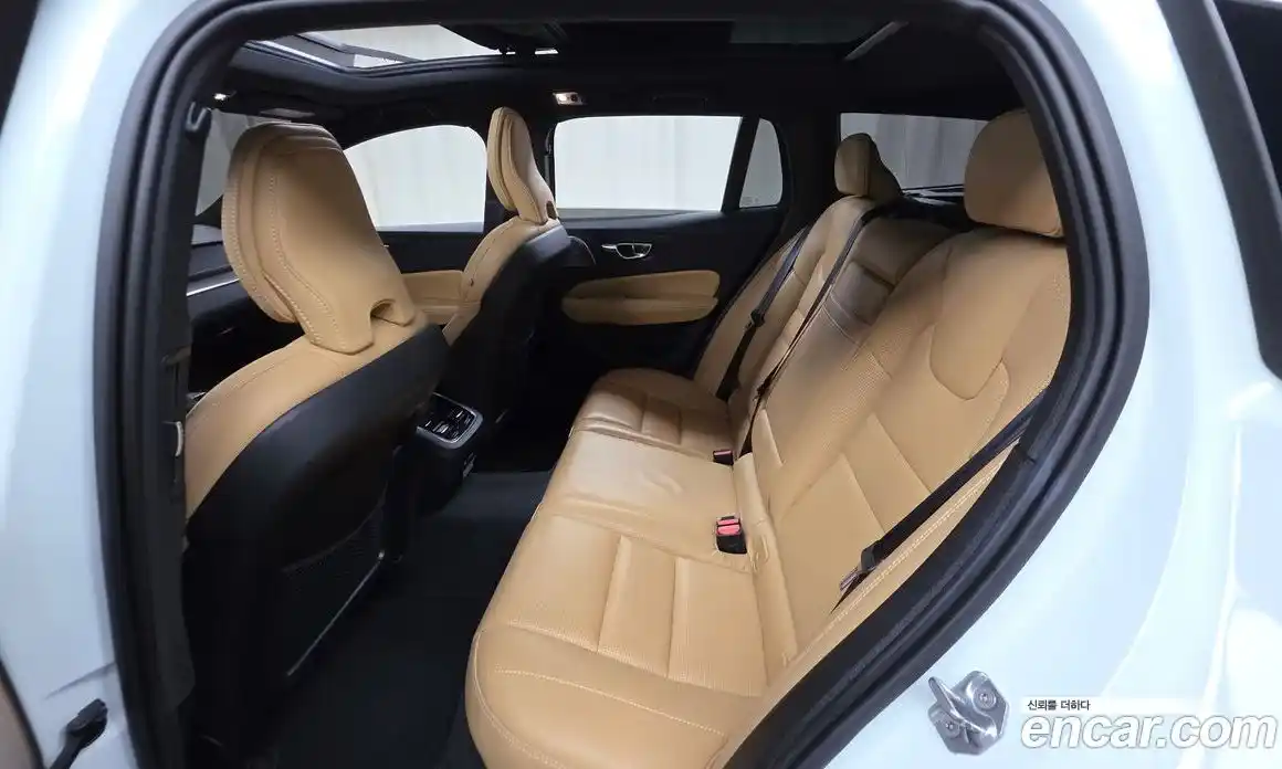 Volvo V60 2019 2.0 гидро в Москве № 1404708, фото 16