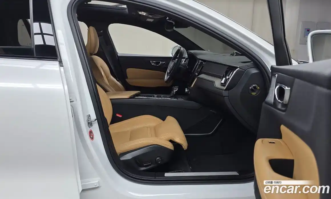 Volvo V60 2019 2.0 гидро в Москве № 1404708, фото 17