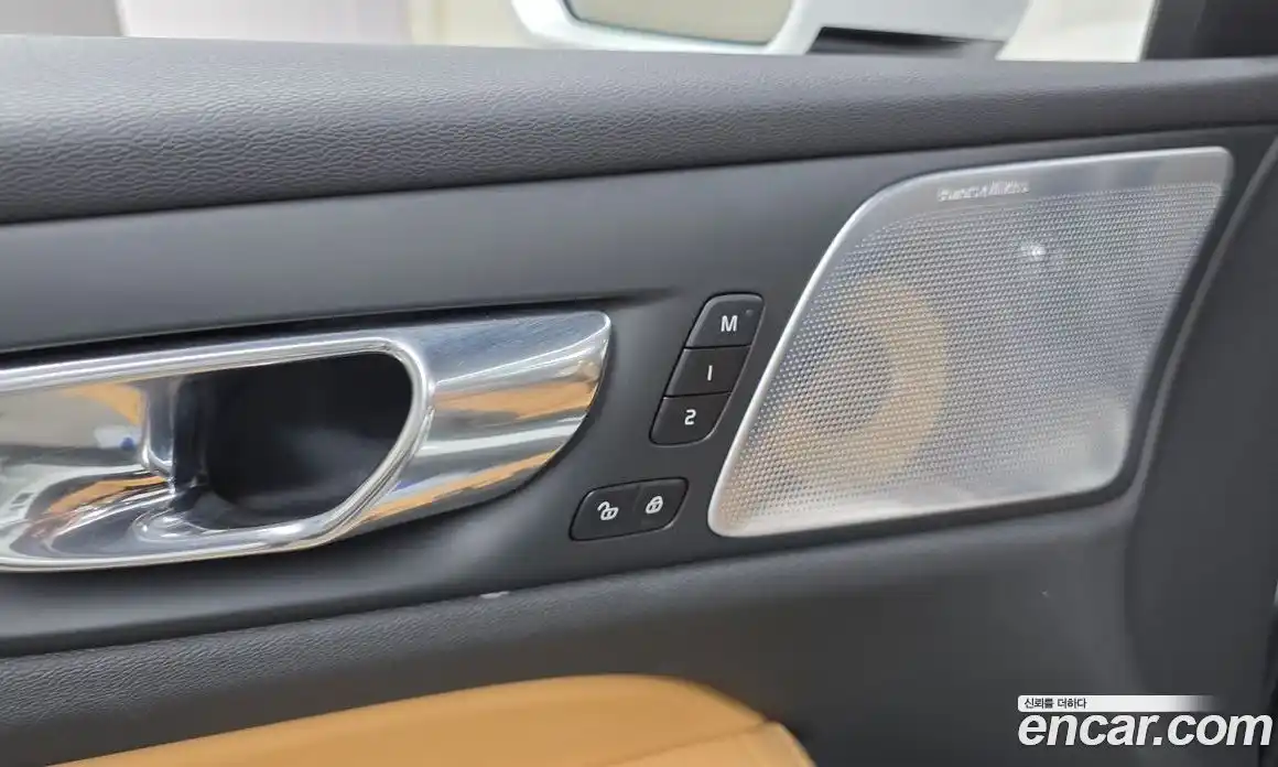 Volvo V60 2019 2.0 гидро в Москве № 1404708, фото 22