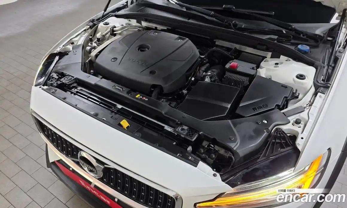 Volvo V60 2019 2.0 гидро в Москве № 1404708, фото 6