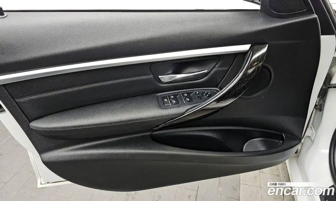 BMW 3-Series 2018 2.0 гидро в Москве, фото 13