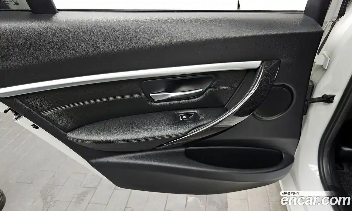 BMW 3-Series 2018 2.0 гидро в Москве, фото 14