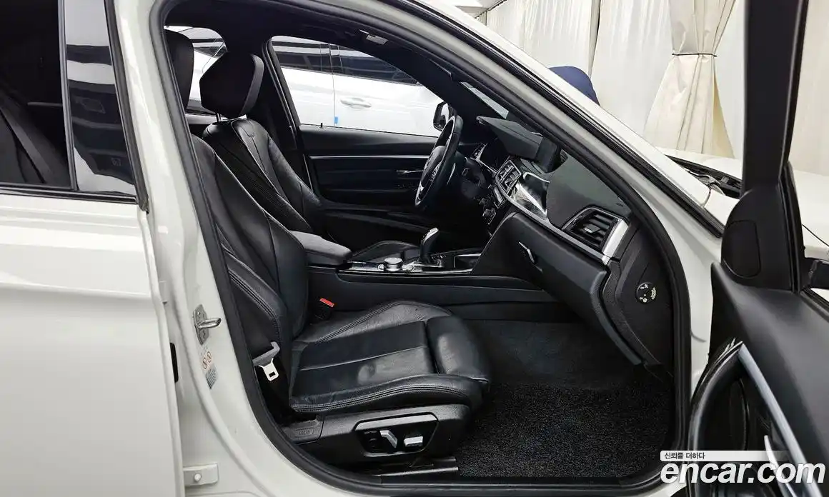 BMW 3-Series 2018 2.0 гидро в Москве, фото 16