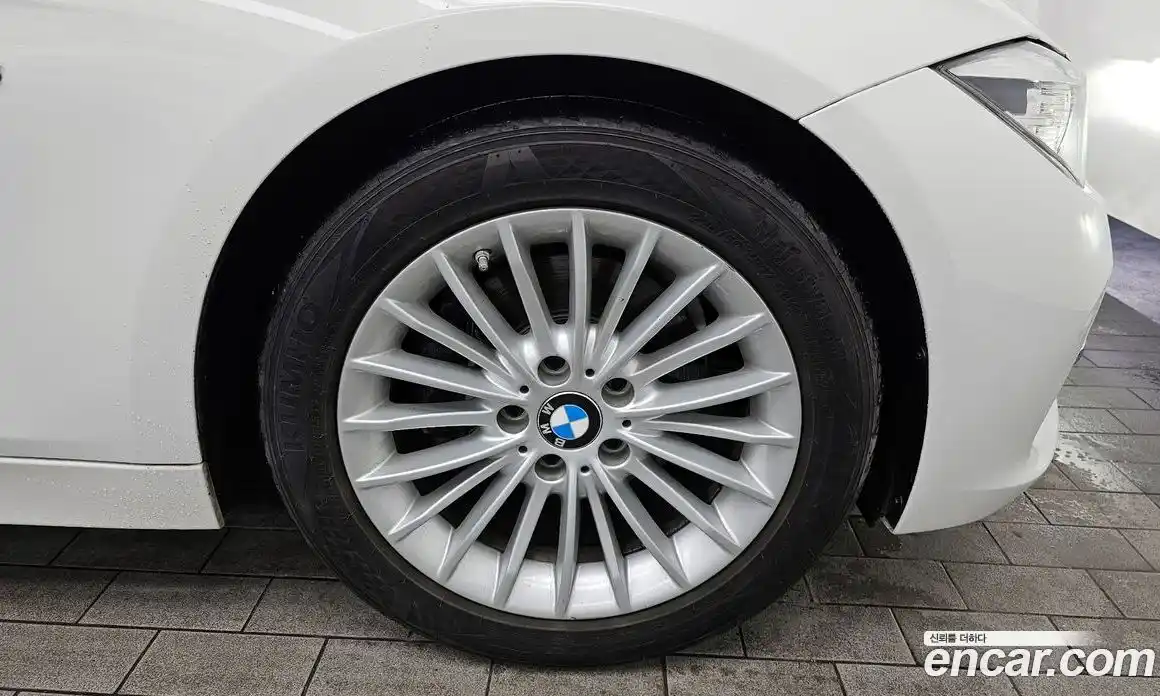 BMW 3-Series 2018 2.0 гидро в Москве, фото 6
