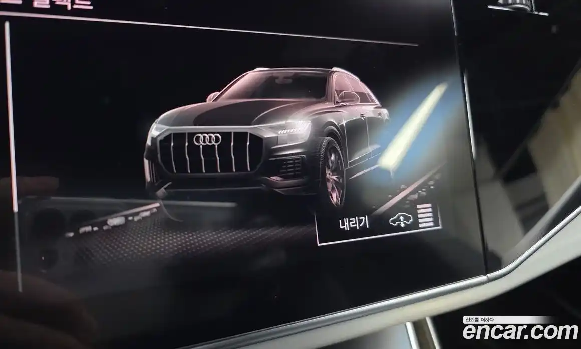 Audi Q8 2021 3.0 гидро в Москве № 1422385, фото 33