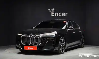 BMW 7-Series, 2023