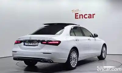 Mercedes-Benz E-Class 2021 2.0 гидро в Москве № 1544878, миниатюра 2