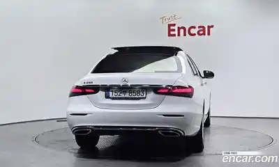Mercedes-Benz E-Class 2021 2.0 гидро в Москве № 1544878, миниатюра 4