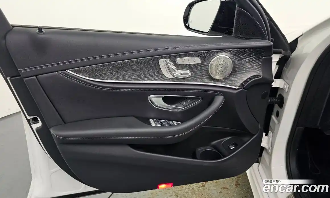 Mercedes-Benz E-Class 2023 2.0 гидро в Москве № 1545009, фото 14