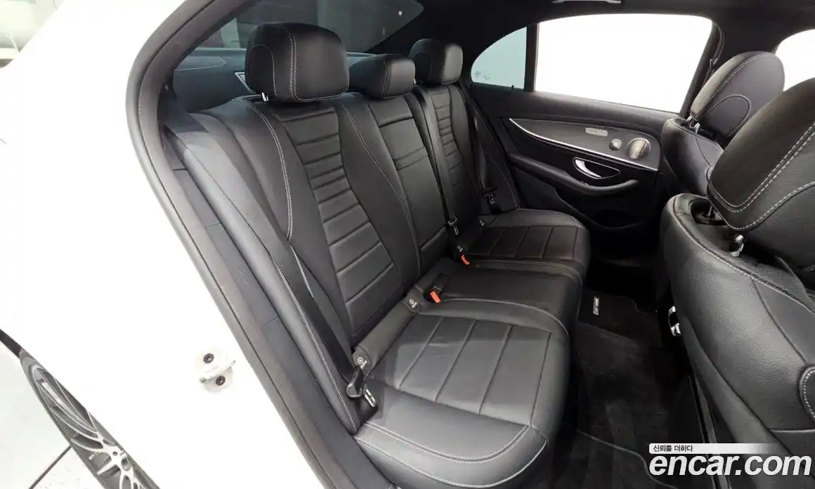 Mercedes-Benz E-Class 2023 2.0 гидро в Москве № 1545009, фото 33