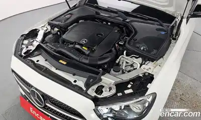 Mercedes-Benz E-Class 2023 2.0 гидро в Москве № 1545009, миниатюра 6