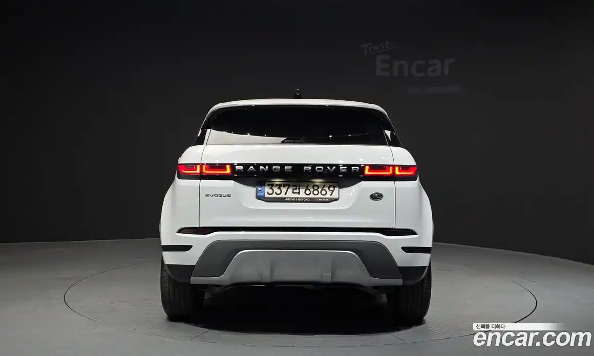 Land Rover Range-Rover Evoque 2021 2.0 гидро в Москве № 1547540, фото 4
